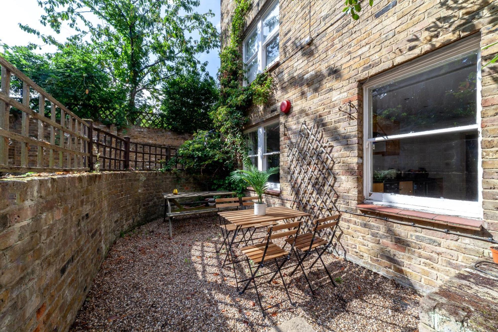 The Clapham Common Villa London Exterior photo